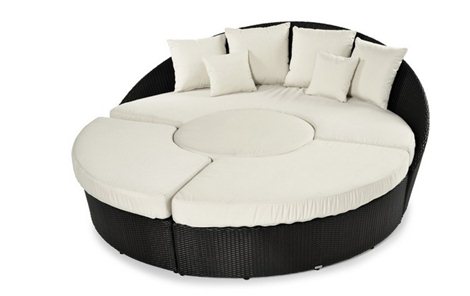 Arena round sofa w/capote